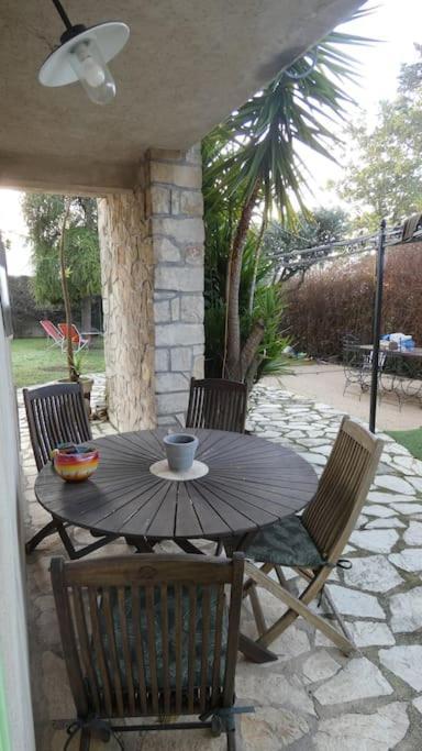 Le 62 Apartment Gémenos Екстериор снимка